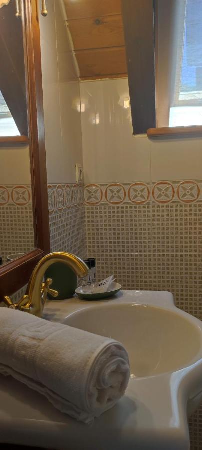 Antigua Casa Chato - Tucasaenlospirineos El Pueyo de Jaca Eksteriør billede