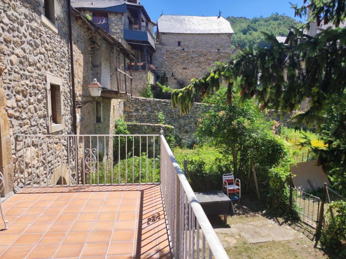 Antigua Casa Chato - Tucasaenlospirineos El Pueyo de Jaca Eksteriør billede